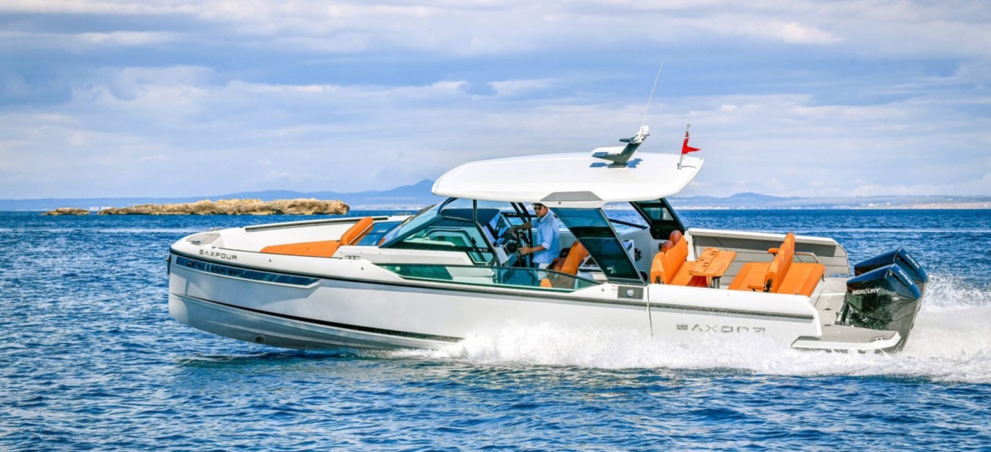 ROLAND STRASSER（ローランド ストラッセル）、漕艇 ROLAND STRASSER