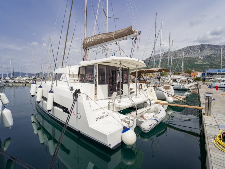 Yacht charter Kaštela cheap Bali 4.0