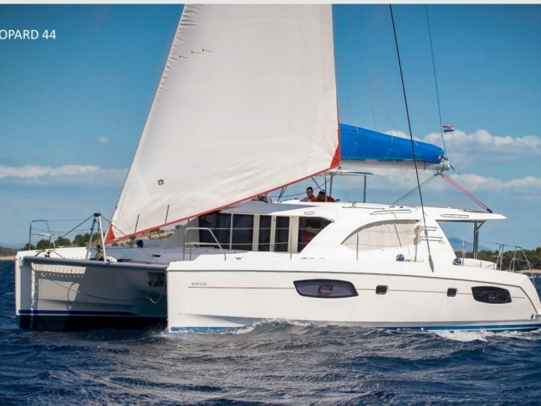 Catamaran rental with or without captain Leopard Catamarans / Robertson & Caine Tribunj