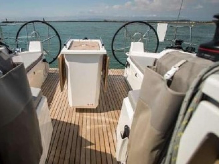 Bareboat Rental Sailboat Bénéteau with a boat licence