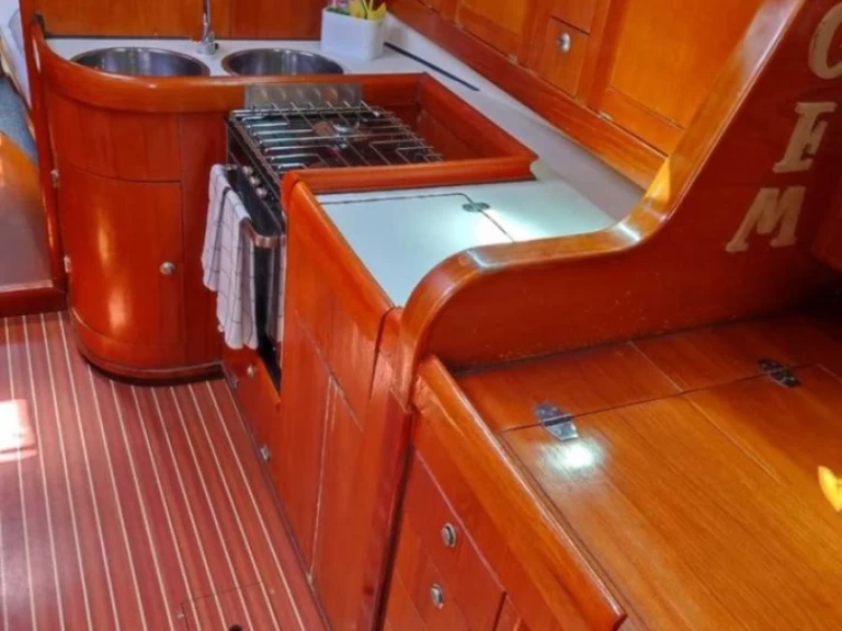 Rent a Elan Elan 431 Tribunj