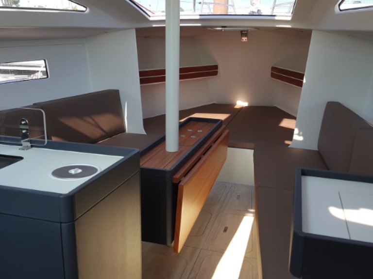 Rent a  RM 9.70 La Trinité-sur-Mer