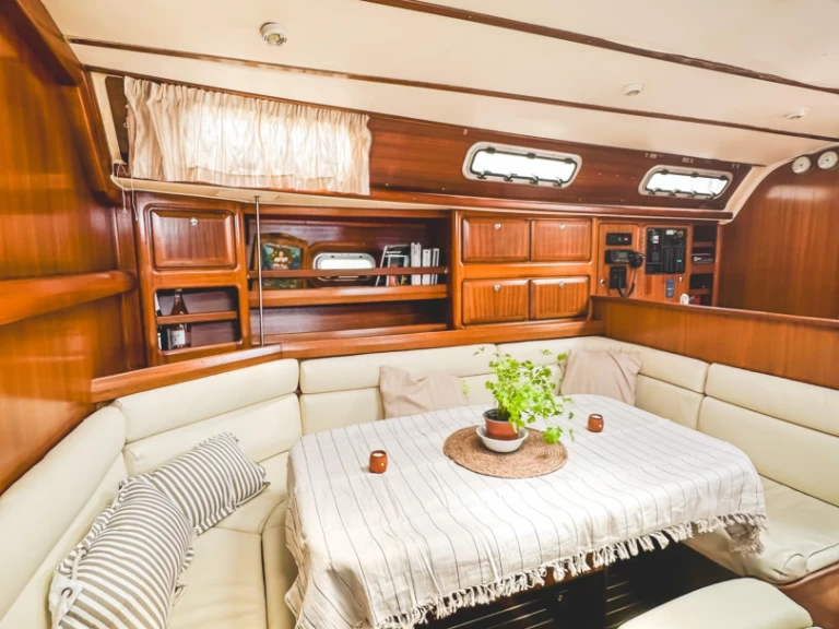 Bavaria Bavaria 42 Cruiser in Porroig on SamBoat