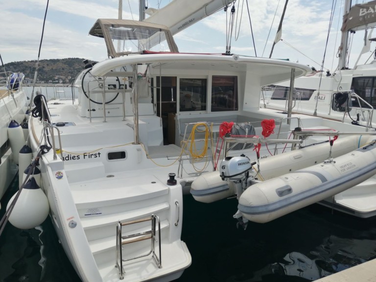 Catamaran for rent Marina Frapa at the best price