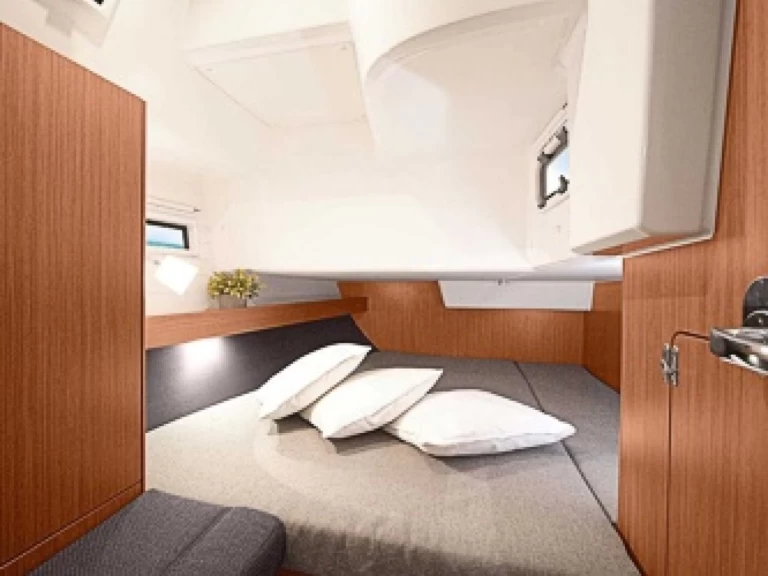 Yacht charter Flensburg cheap Cruiser 41