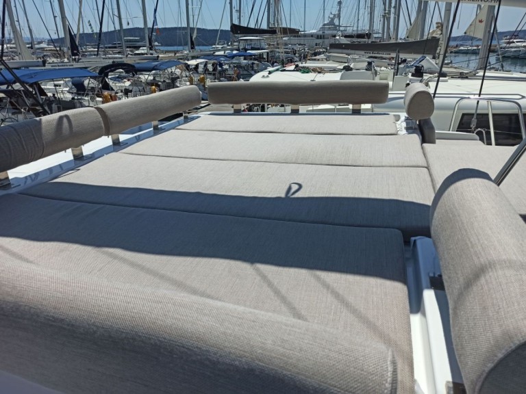 Catamaran rental in Trogir - Bali Bali Catspace Voile
