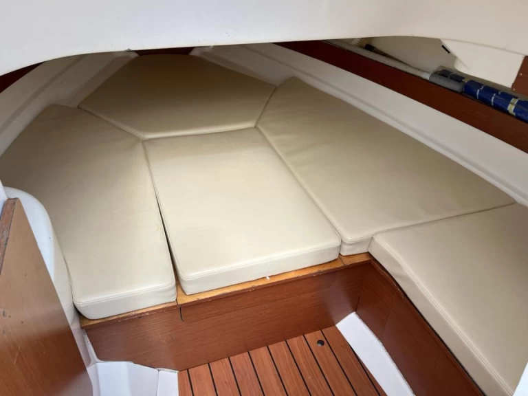 Jeanneau Cap Camarat 7.15 WA in Lège-Cap-Ferret on SamBoat