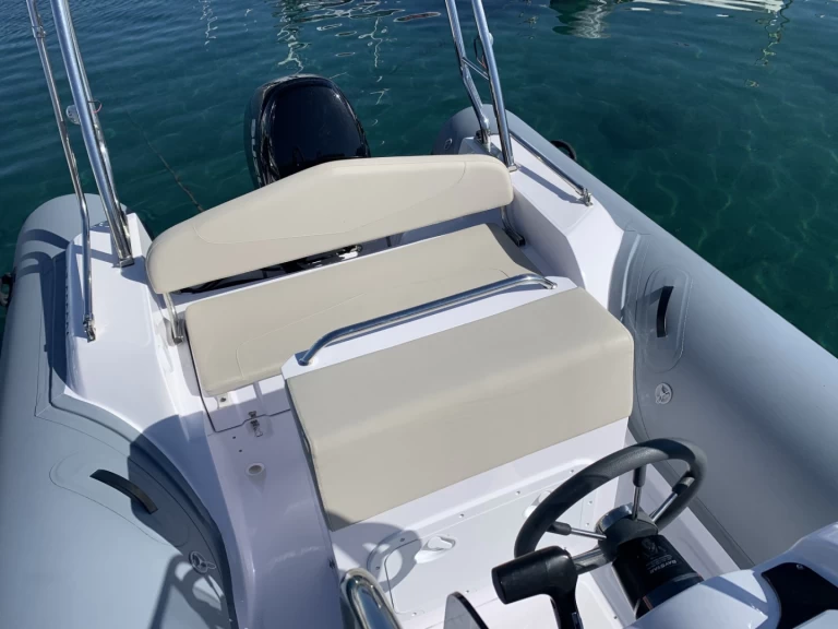 Bareboat Rental RIB Capelli with a boat licence