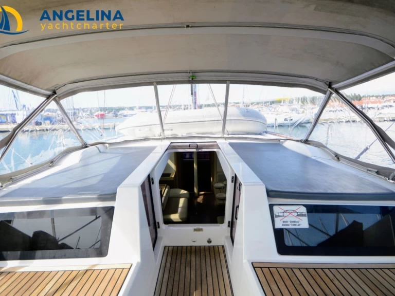 Sailboat rental in Biograd na Moru - Bénéteau Oceanis 51.1