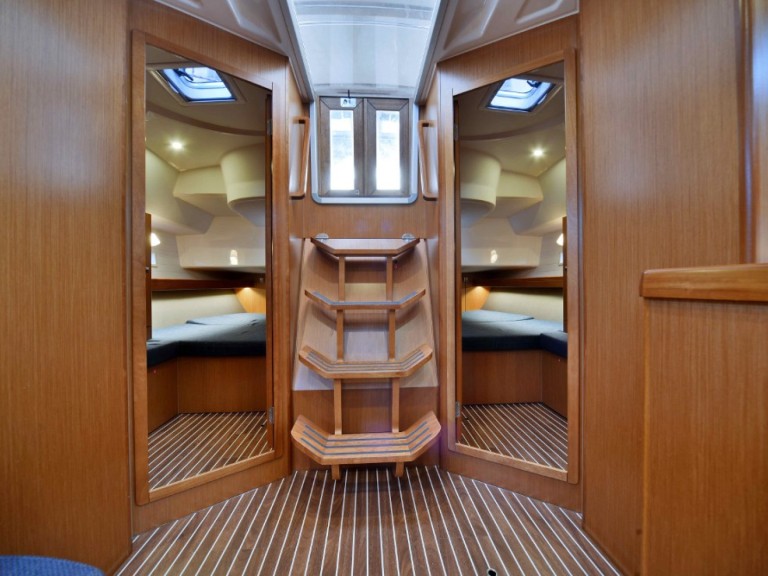 Sailboat rental in Néa Péramos - Bavaria Cruiser 46