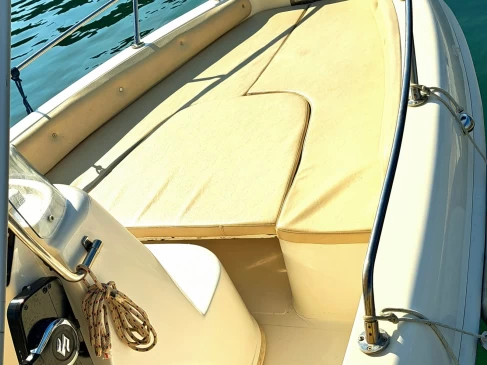 Bellingardo Ghost 5,50 in La Spezia on SamBoat
