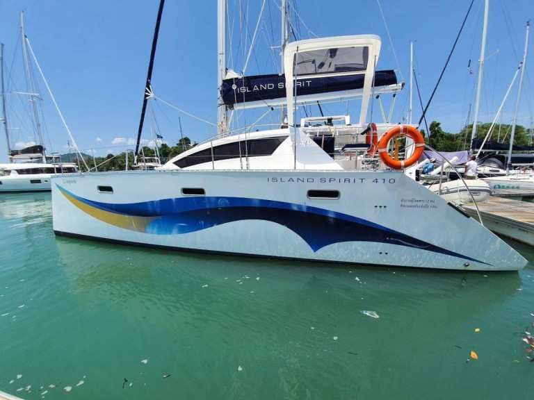 Bareboat Rental Catamaran Island Spirit Yachts with a boat licence