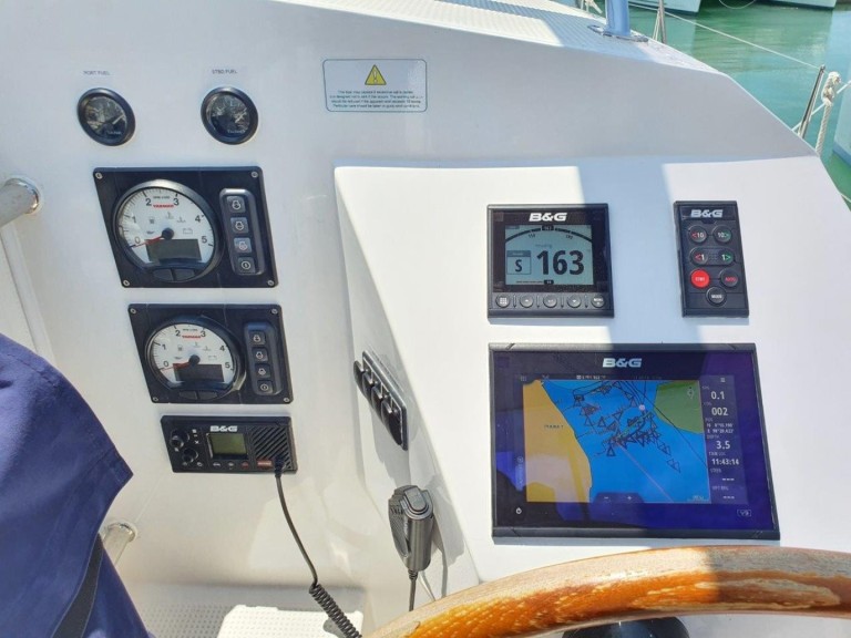 Bareboat Rental Catamaran Island Spirit Yachts with a boat licence