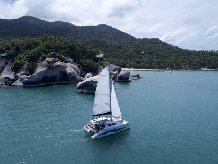 Rent a Island Spirit Yachts Island Spirit 410 Ko Samui Island (Koh Samui Island)