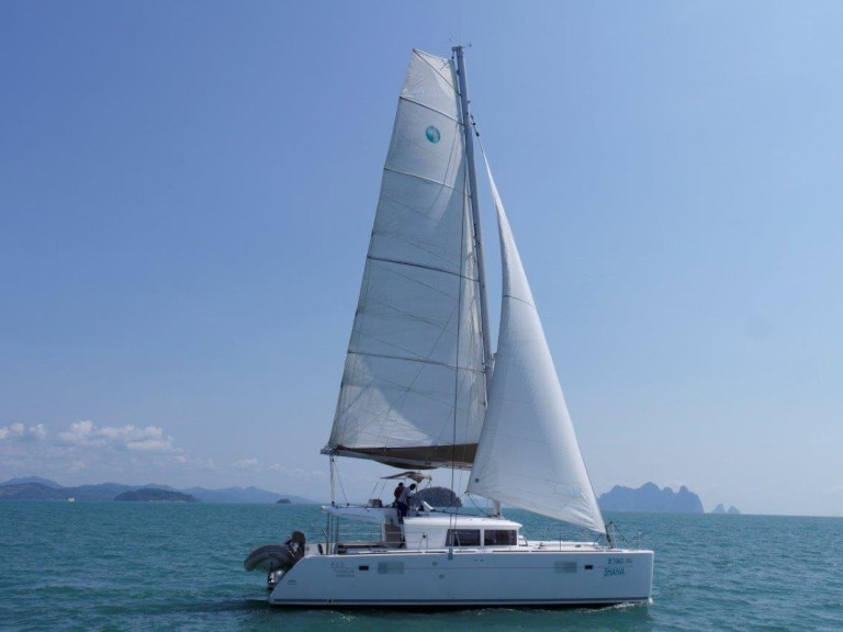 Yacht charter Mai Khao cheap Lagoon 450 F