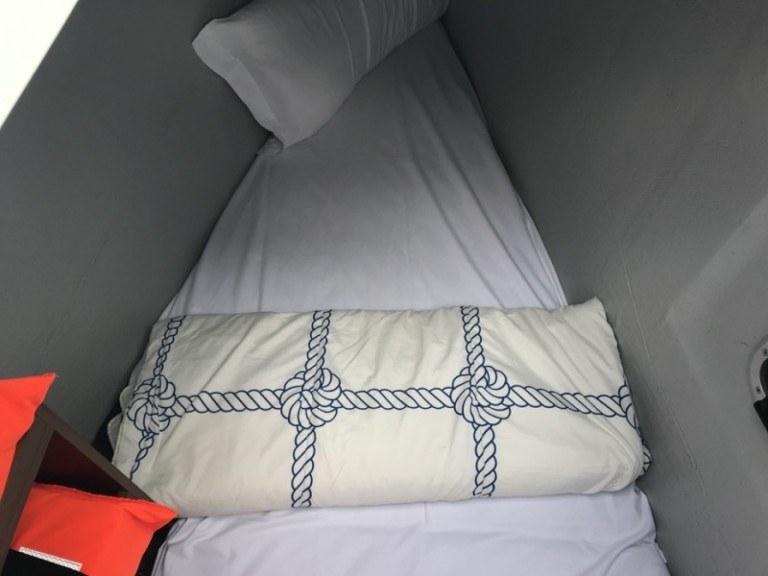 Bareboat Rental Catamaran Lagoon with a boat licence