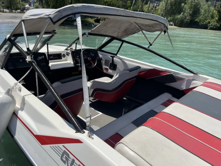 Glastron Sierra 177 sl charter bareboat or captained in  Sevrier