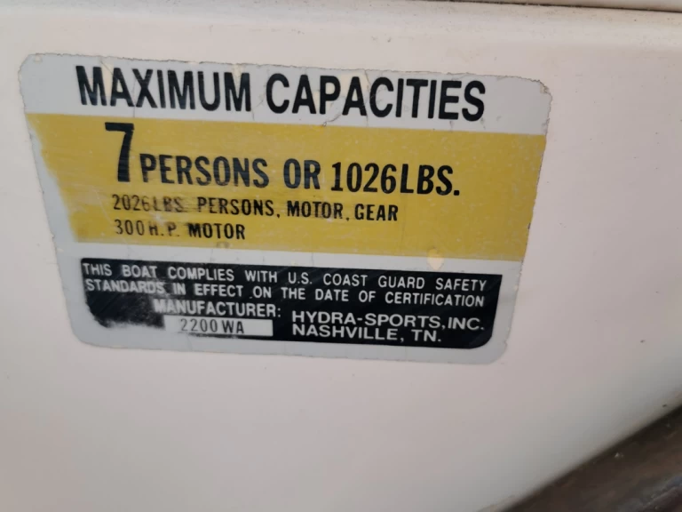 Boat rental Hydrasport Vector 2200WA in Toulon on Samboat