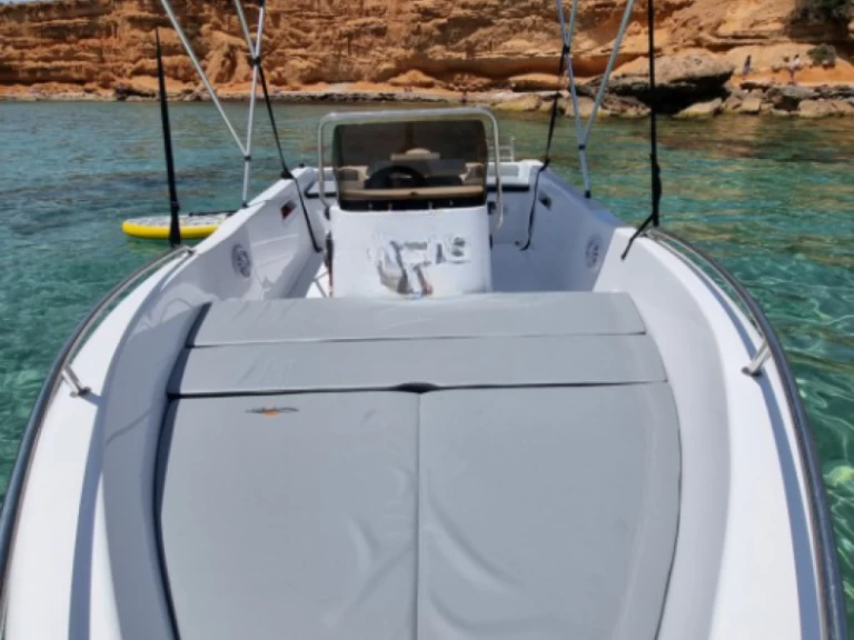Rent a INDALBOATS VORAZ 500 Sant Antoni de Portmany