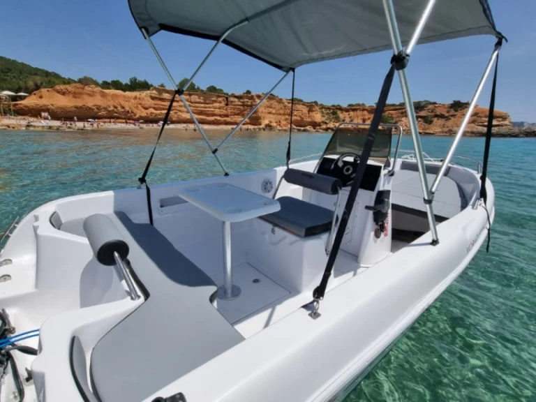 Yacht charter Sant Antoni de Portmany cheap VORAZ 500