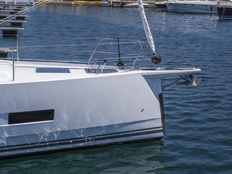 Boat rental Hanse Hanse 460 in Šibenik on Samboat