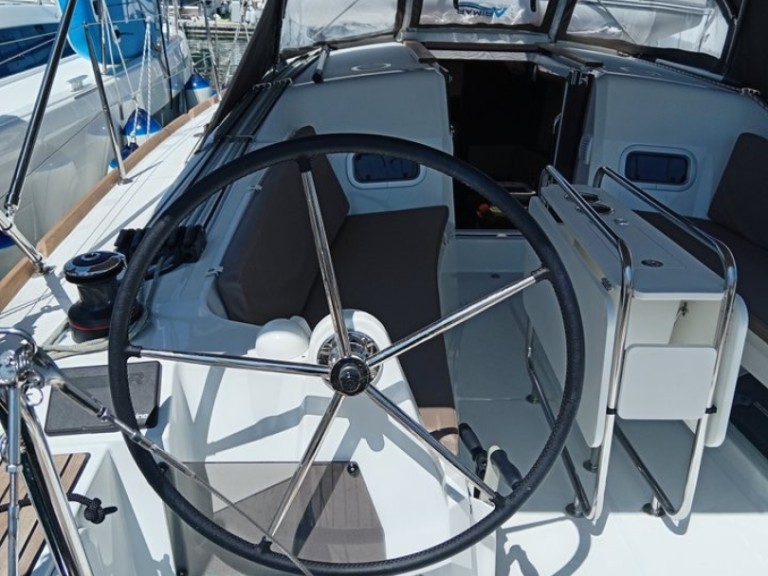 Sailboat rental with or without captain Jeanneau Pirovac