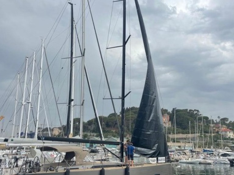 Yacht charter Palma de Mallorca cheap Solaris 47