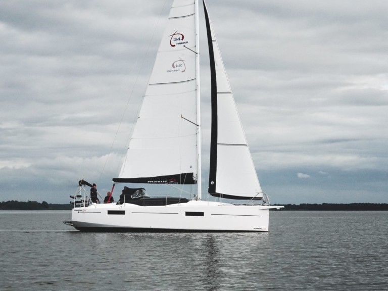 Sailboat for rent Sztynort at the best price