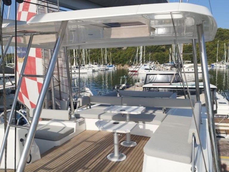 Bareboat Rental Catamaran Bali with a boat licence