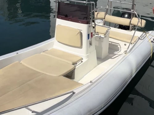 Rent a Katoy 650 open Marseille