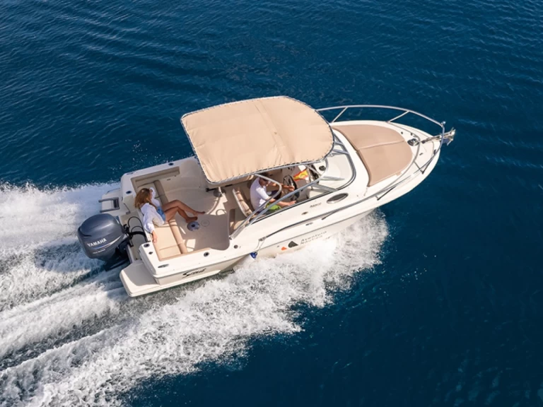 Motorboat rental with or without captain Scout Roses