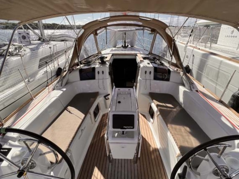 Bareboat Rental Sailboat Jeanneau with a boat licence