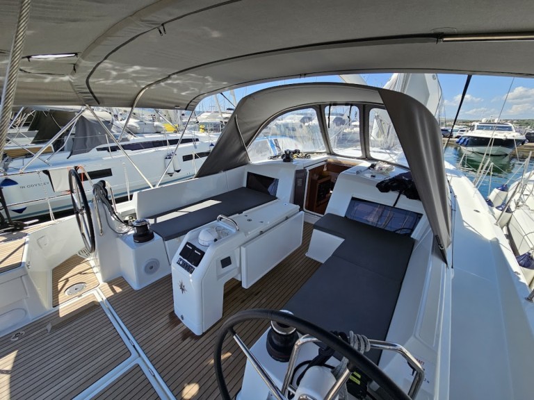 Sailboat rental in Biograd na Moru - Jeanneau Sun Odyssey 490