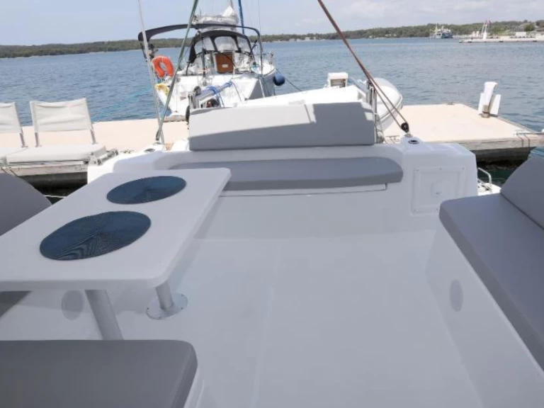 Rent a Excess Excess 11 Pula