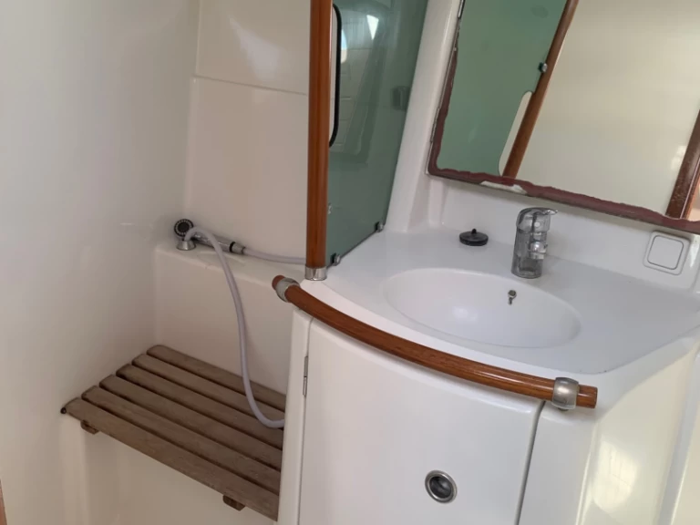 Bénéteau Oceanis 361 Clipper in Ajaccio on SamBoat