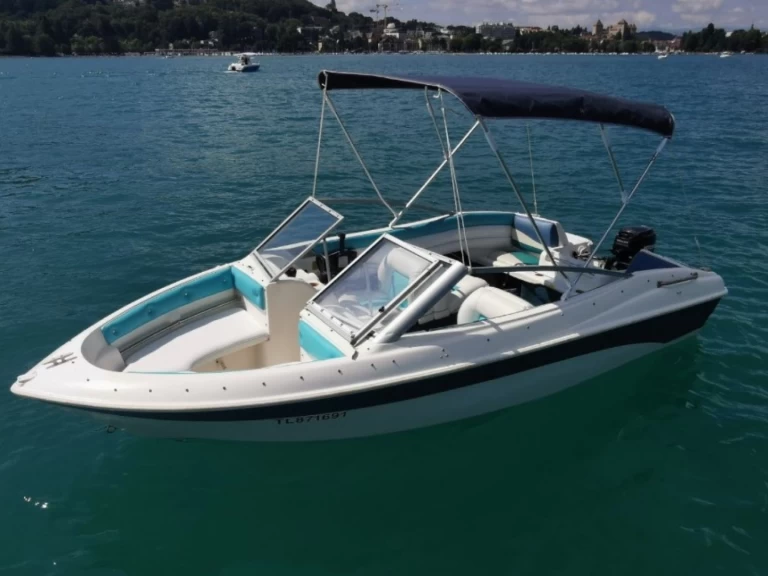 Rent a Larson AA160 Annecy