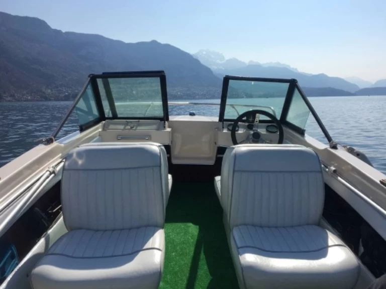 Motorboat for rent Annecy at the best price