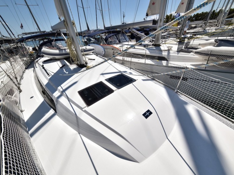 Yacht charter Sukošan cheap Cruiser 46