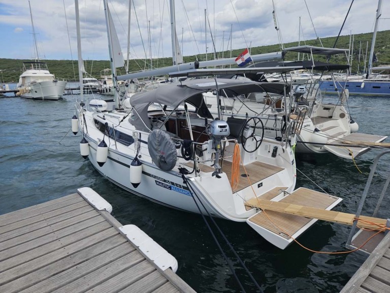 Sailboat rental in Punat - Bavaria Cruiser 34