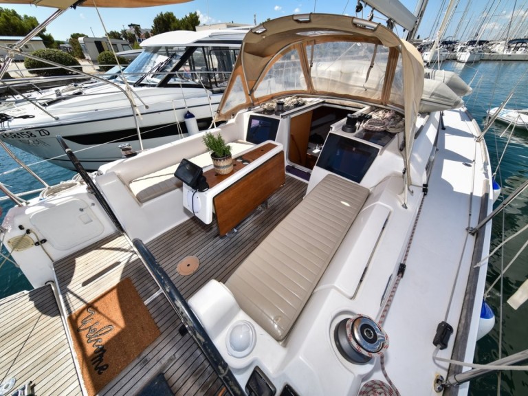 Bareboat Rental Sailboat Dufour with a boat licence