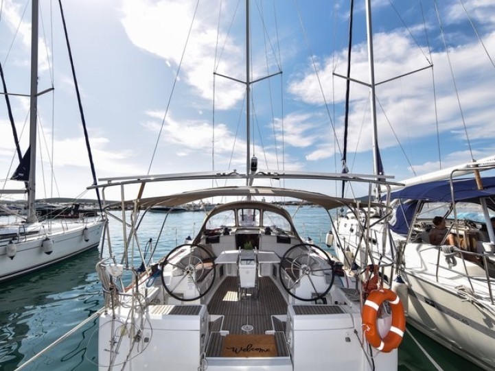 Boat rental Jeanneau Sun Odyssey 449 in Sukošan on Samboat