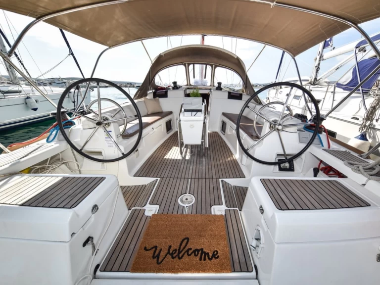 Bareboat Rental Sailboat Jeanneau with a boat licence