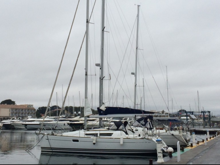 Jeanneau Sun Odyssey 36i charter bareboat or captained in  Bormes-les-Mimosas