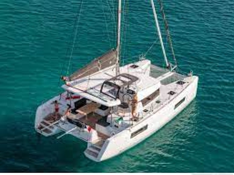 Rent a Lagoon Lagoon 40 Le Marin