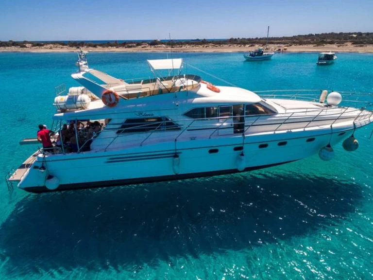Bareboat Rental Luxury Yacht Princess with a boat licence