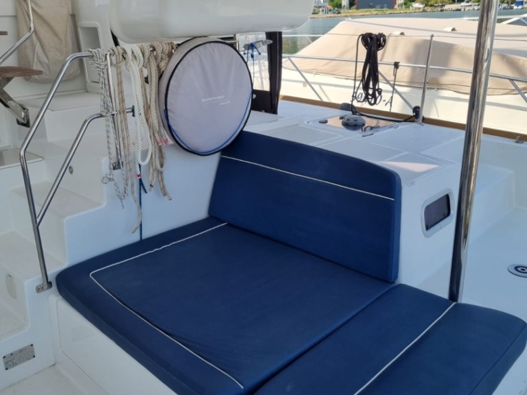 Boat rental Lagoon Lagoon 450 Sport Top in Zanzibar on Samboat
