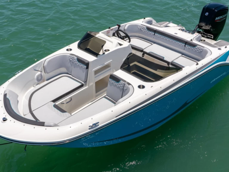 Yacht charter Aix-les-Bains cheap M17