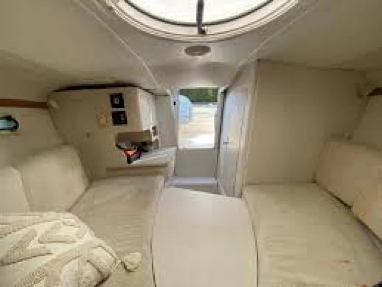 Yacht charter Antibes cheap Sundowner 285