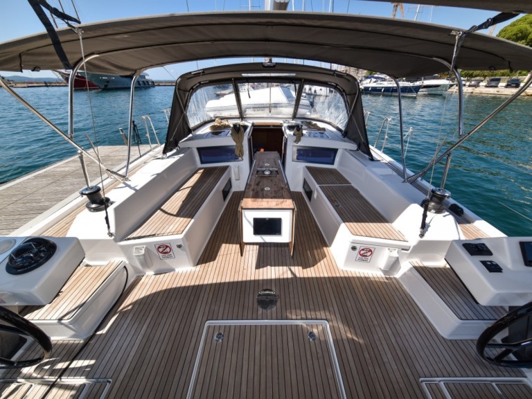Bareboat Rental Sailboat Dufour with a boat licence
