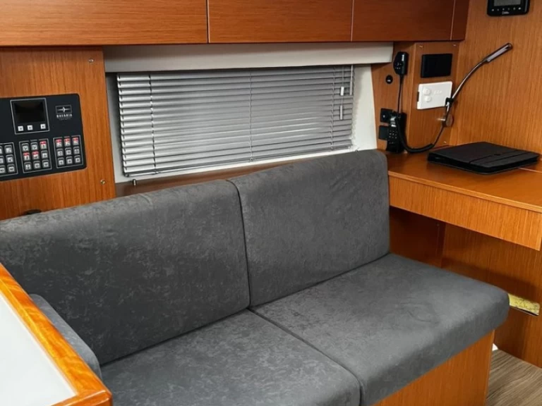 Sailboat rental in Vrsar - Bavaria Bavaria C42